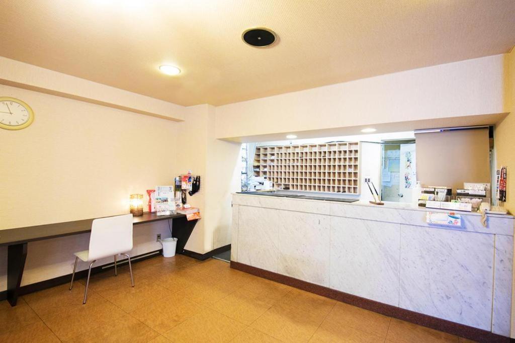 Hotel Town Honmachi Kōchi Екстериор снимка
