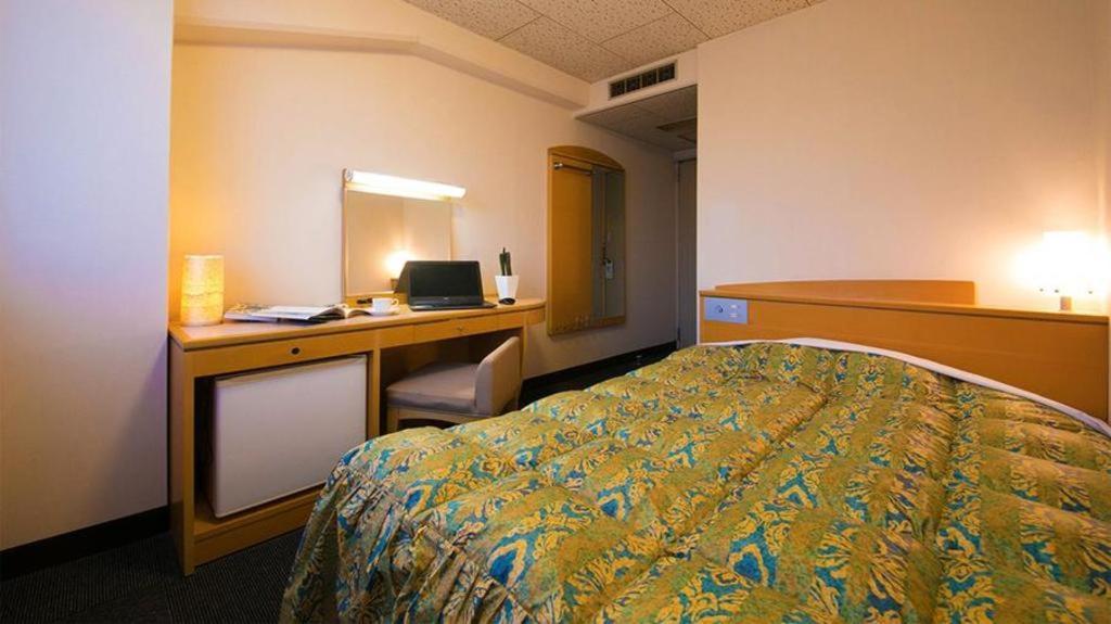 Hotel Town Honmachi Kōchi Екстериор снимка